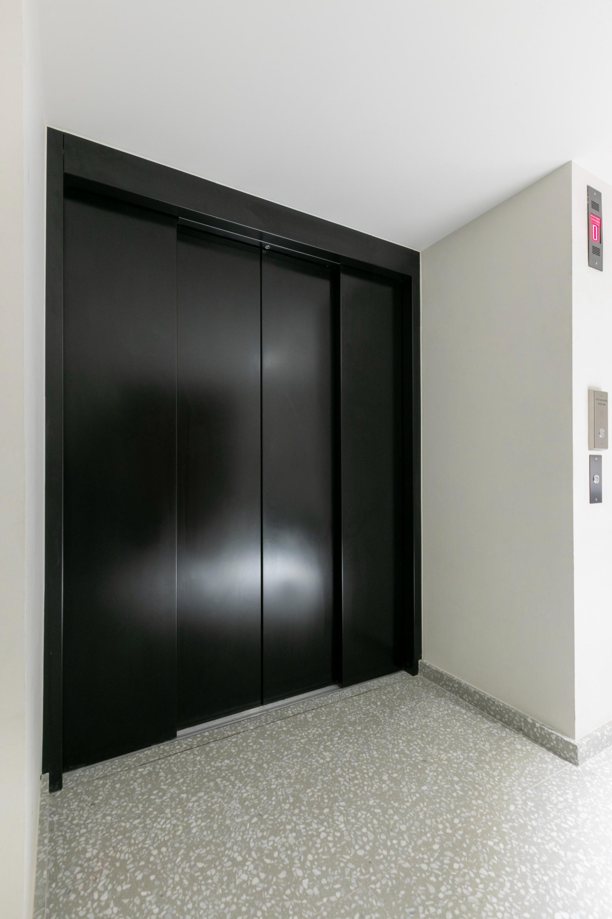lift doors