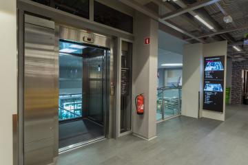 LESNINA Nova Gorica Momax commercial centre