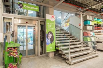 LESNINA Nova Gorica Momax commercial centre